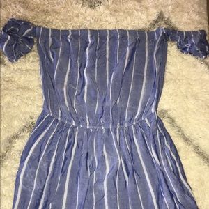 American Eagle cold shoulder dress